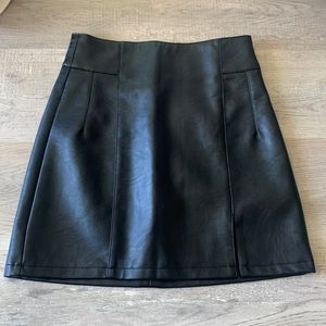 TopShop faux leather(?) skirt (2)